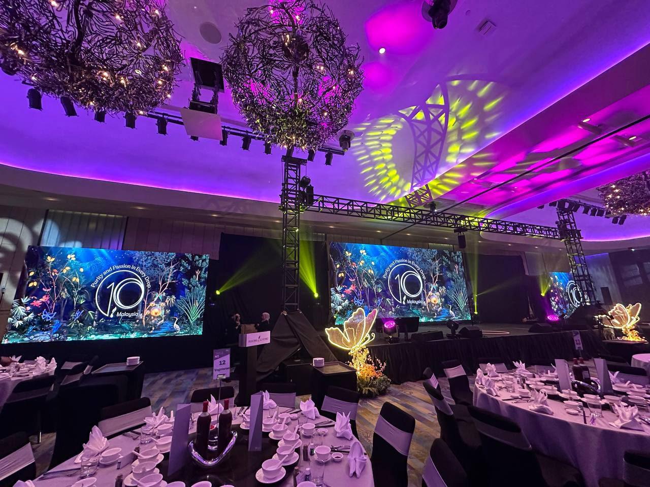 Luxury tablescape